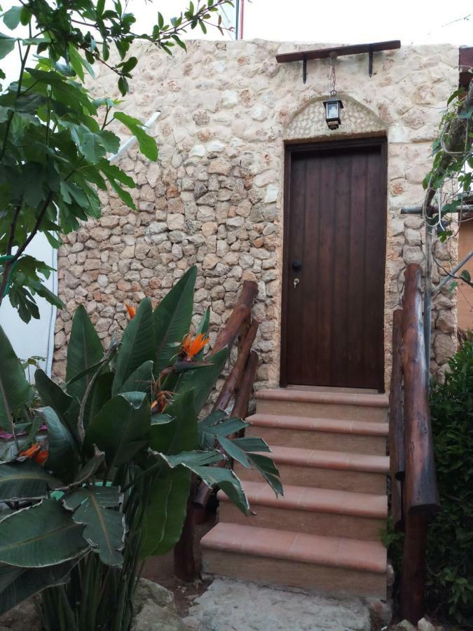 Mystery Garden Guest House Famagusta  Buitenkant foto